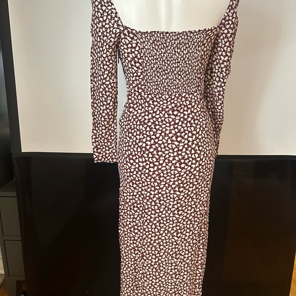 RIXO Hattie Floral Printed Square Neck Midi Dress - Picture 5 of 8